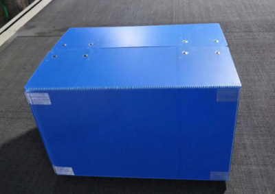 下雨天，中空板箱包裝產(chǎn)品如何應(yīng)對受潮風(fēng)險(xiǎn)？